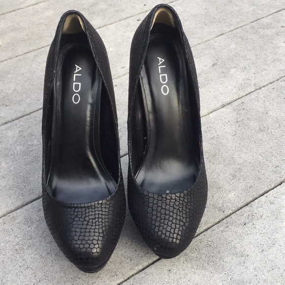 Black Aldo Heels - Picture 4 of 8